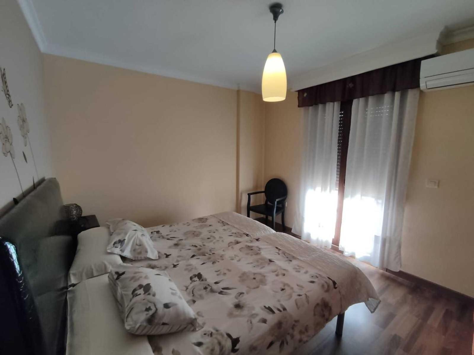 Hostal A 15 minutos Granada piscina jacuzzi barbacoa billar futbolín 3 casas Güevéjar Exterior foto