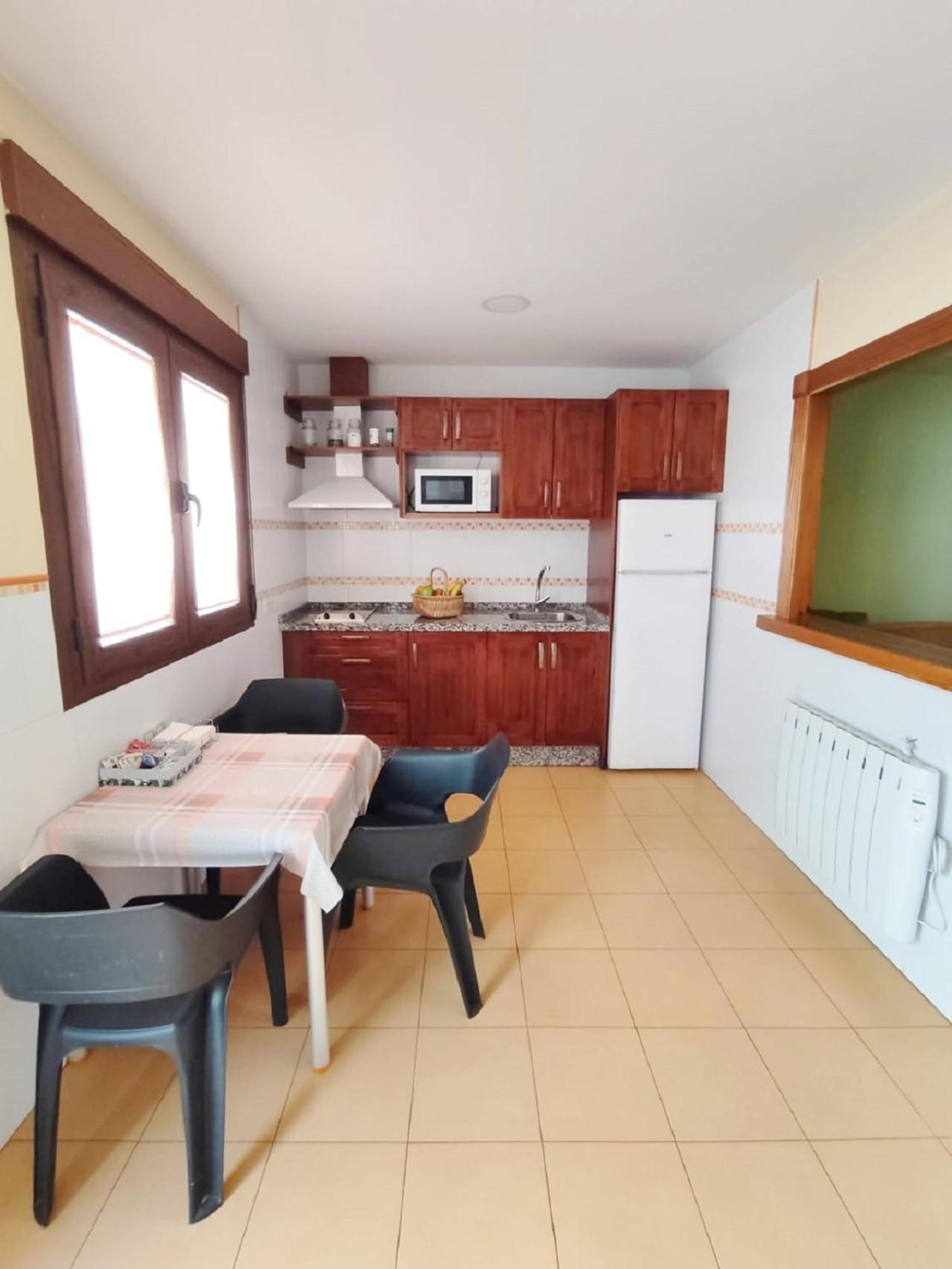 Hostal A 15 minutos Granada piscina jacuzzi barbacoa billar futbolín 3 casas Güevéjar Exterior foto